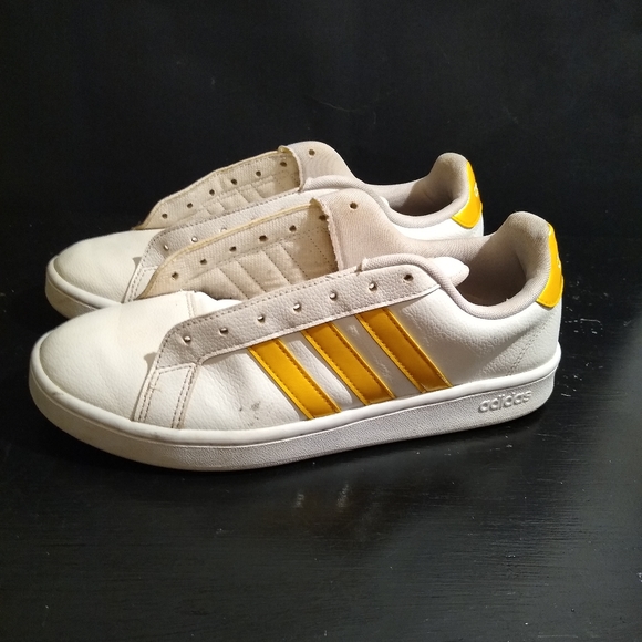 Women's Adidas Sneakers -Size 10 - Picture 3 of 8